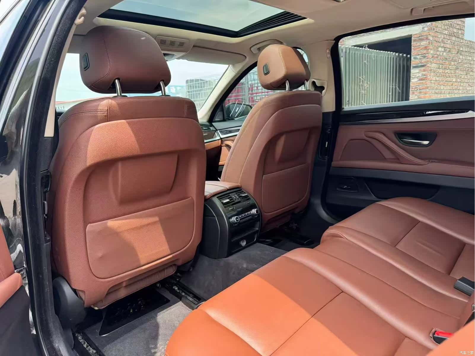 BMW 5 Series, 2015 все фото