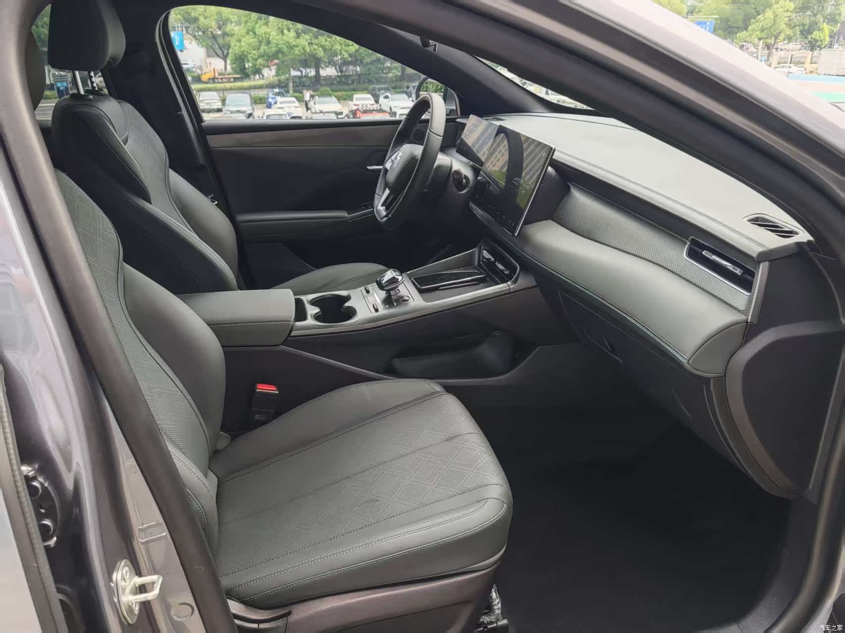 BYD Qin, 2025 13