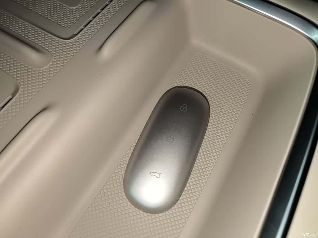 Li Auto L6, 2024 9