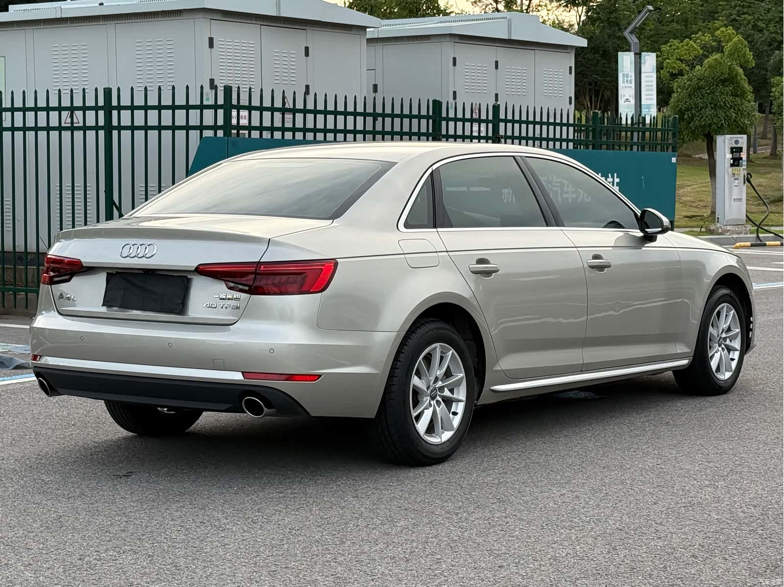 Audi A4L, 2016 8