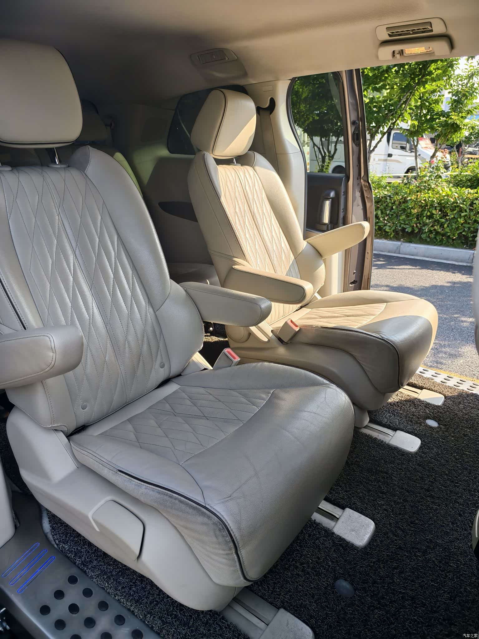 Buick GL8, 2021 9