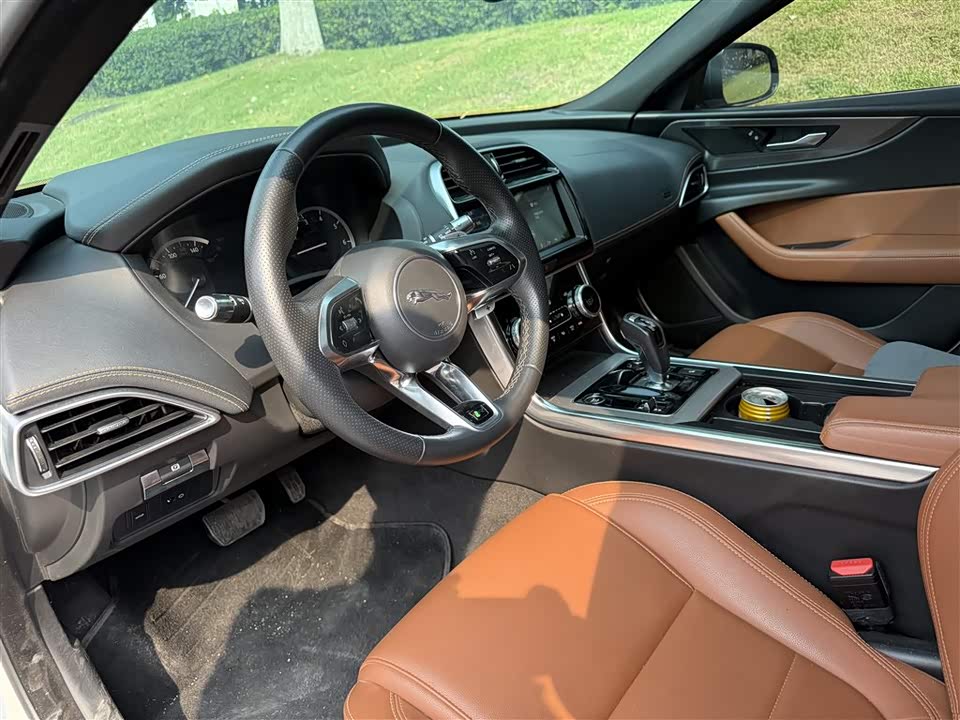 Jaguar XEL