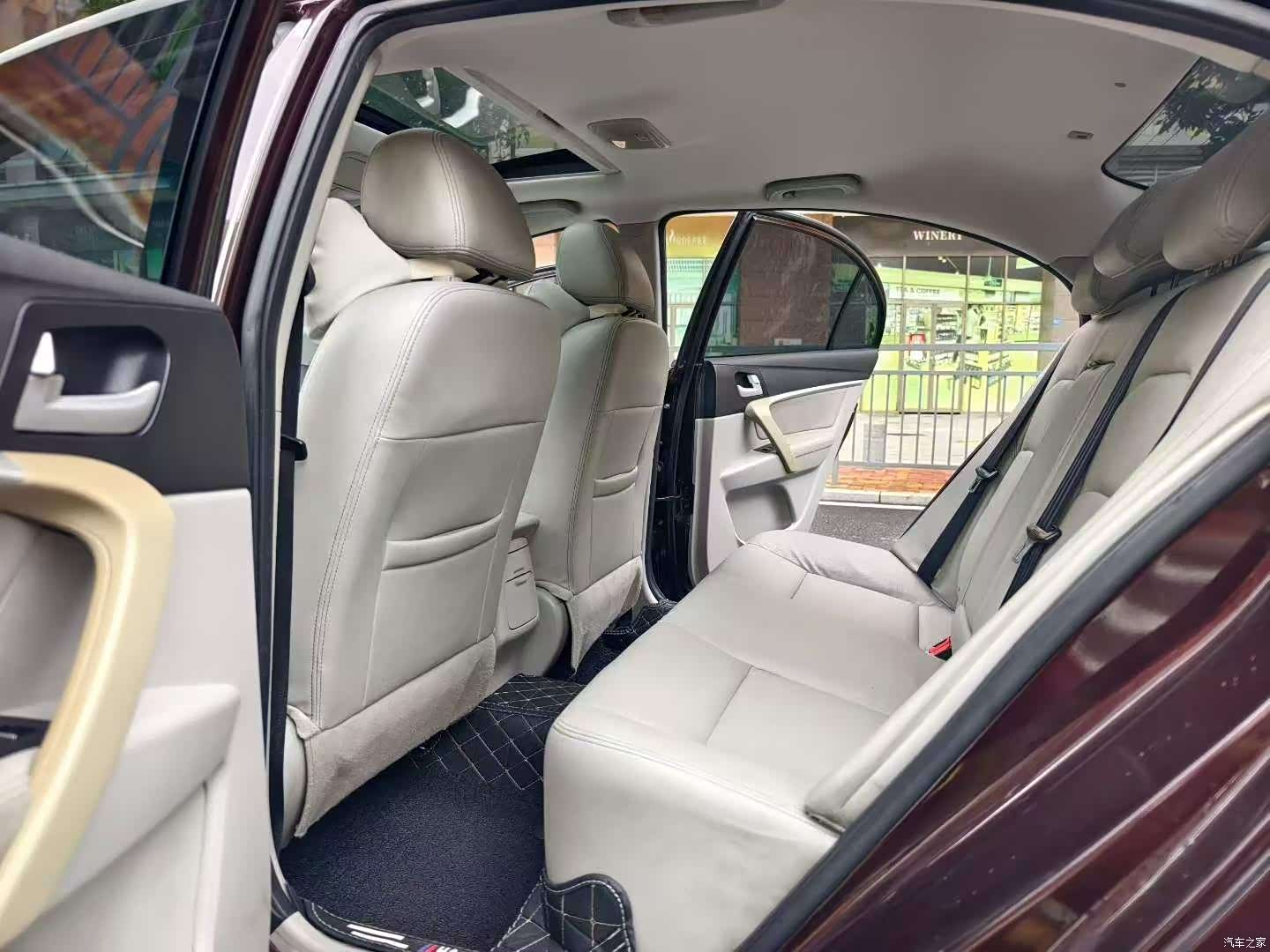 Geely Emgrand, 2015 6