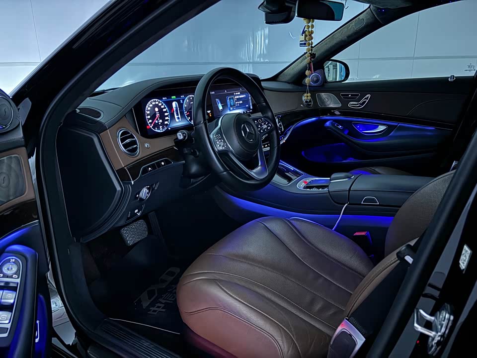 Mercedes-Benz S-class Mercedes-Benz S-class