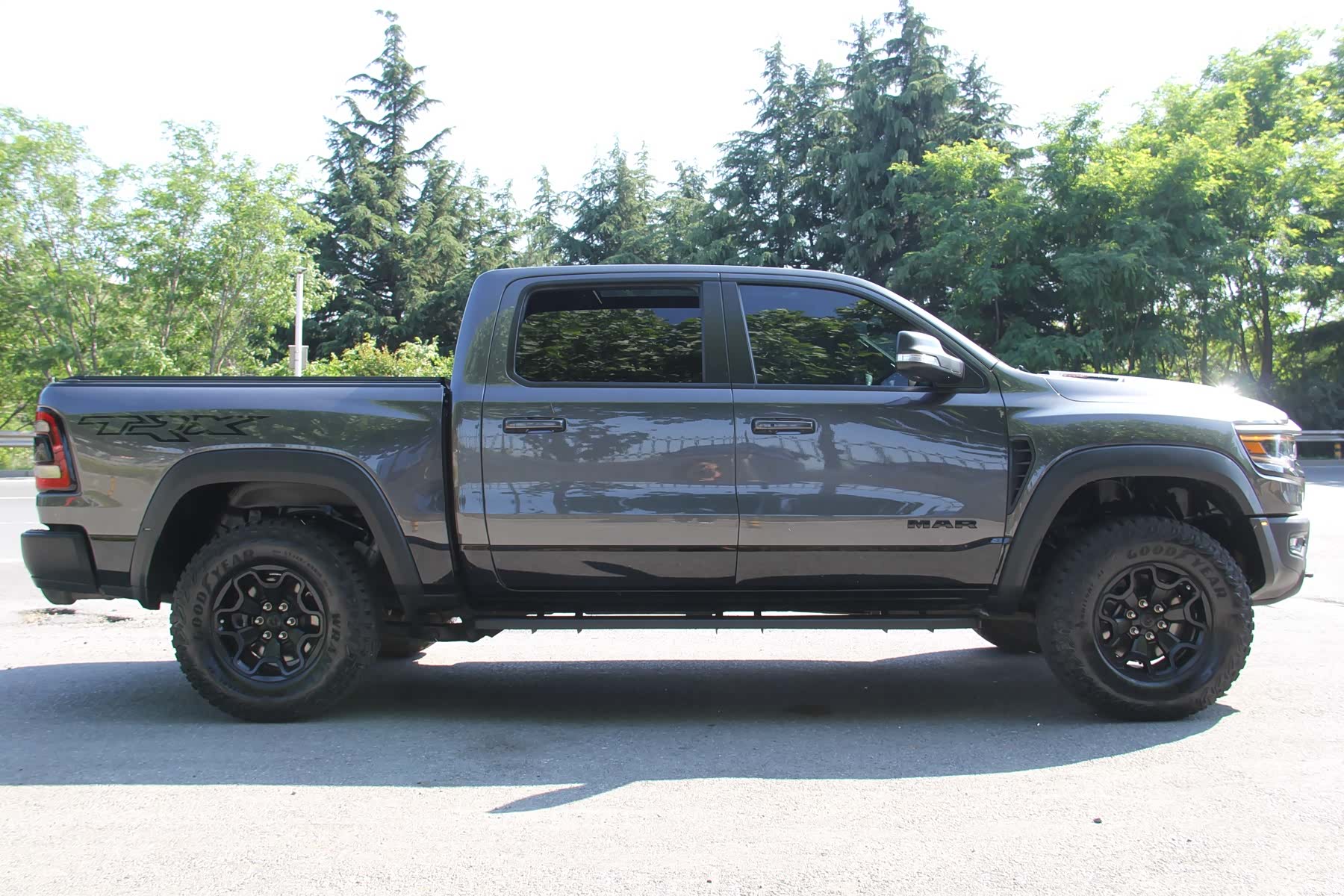 RAM Trucks, 2023 8