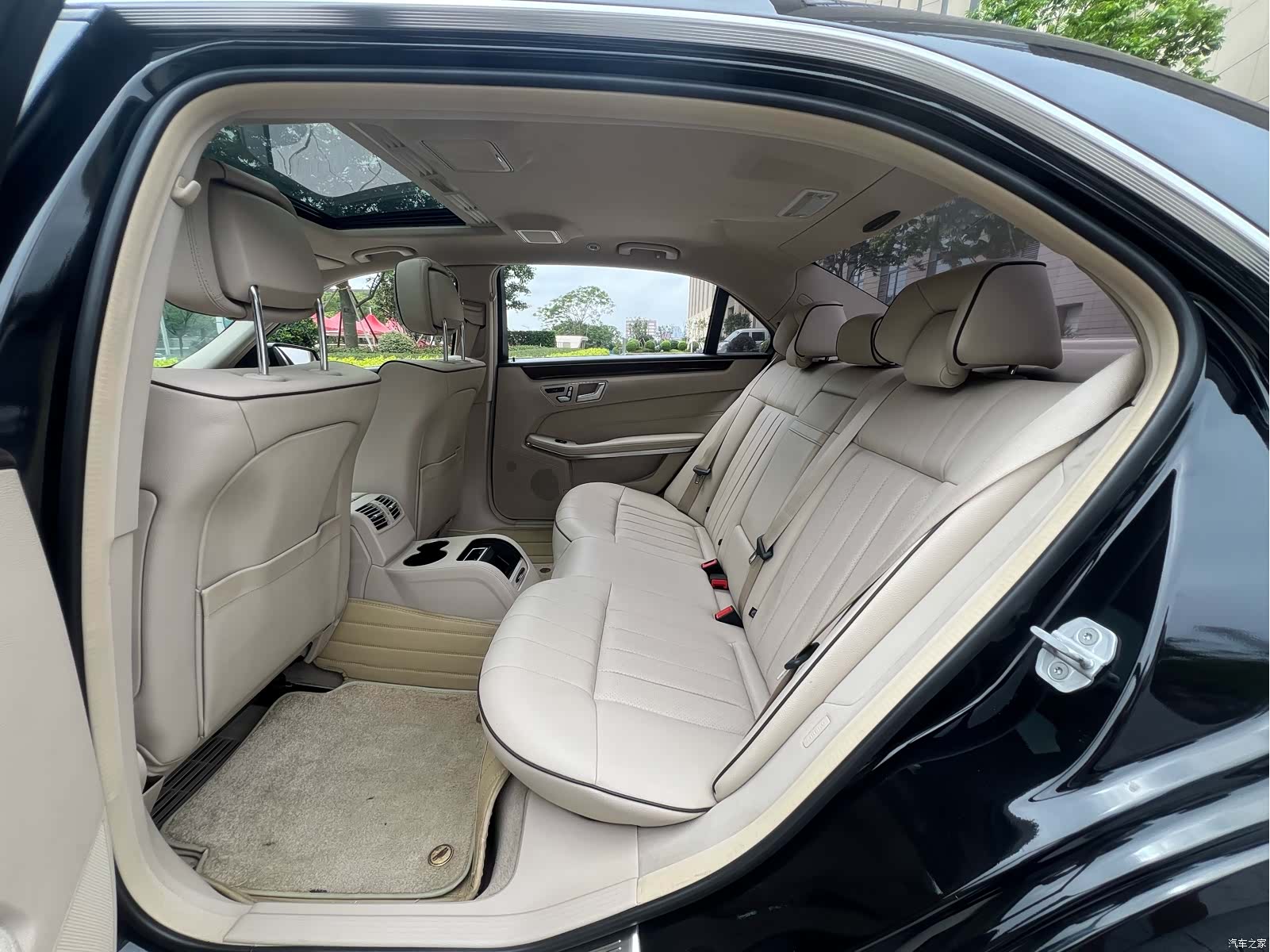 Mercedes-Benz E-Class, 2016 13