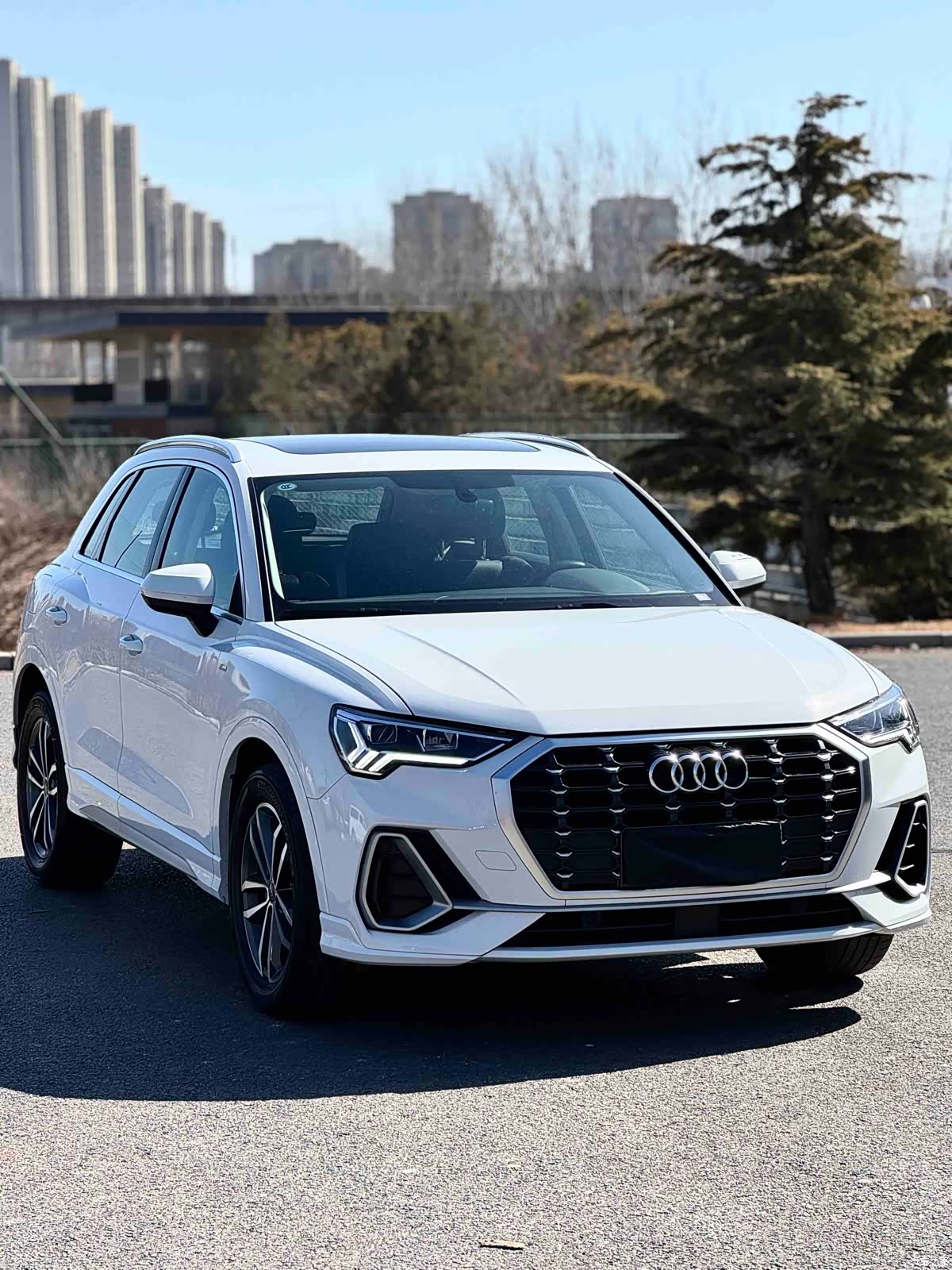 Audi Q3, 2023 1
