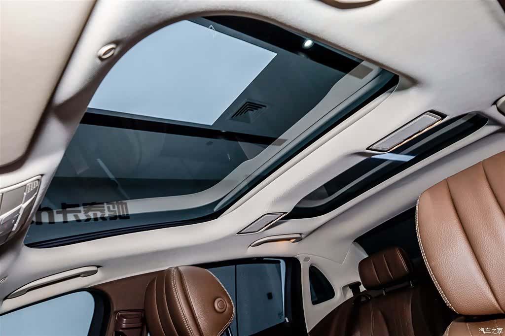 Mercedes-Benz E-Class, 2021 10