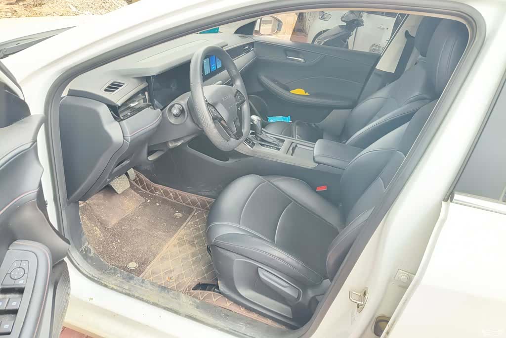 Roewe i5, 2024 9