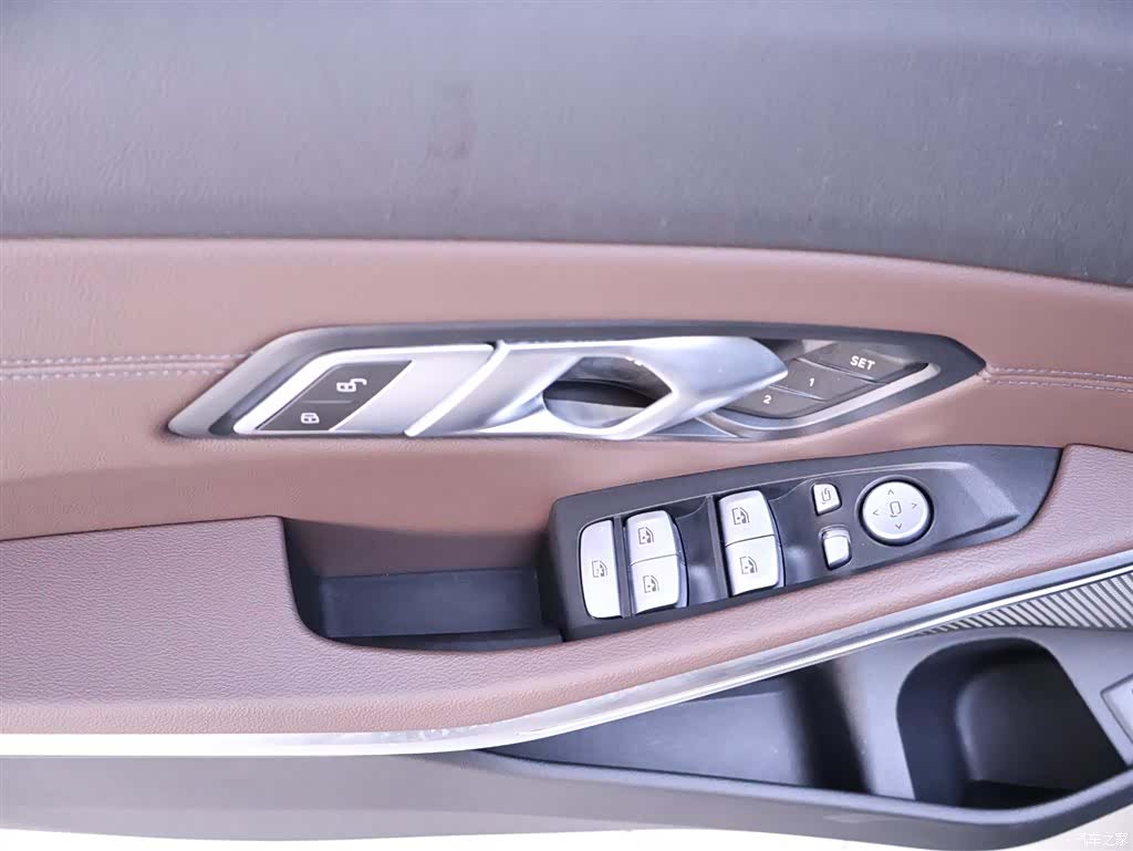 BMW 3 Series, 2024 17