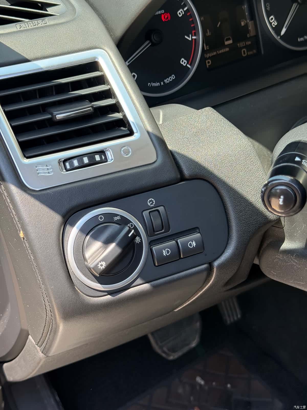 Land Rover Range Rover, 2011 8
