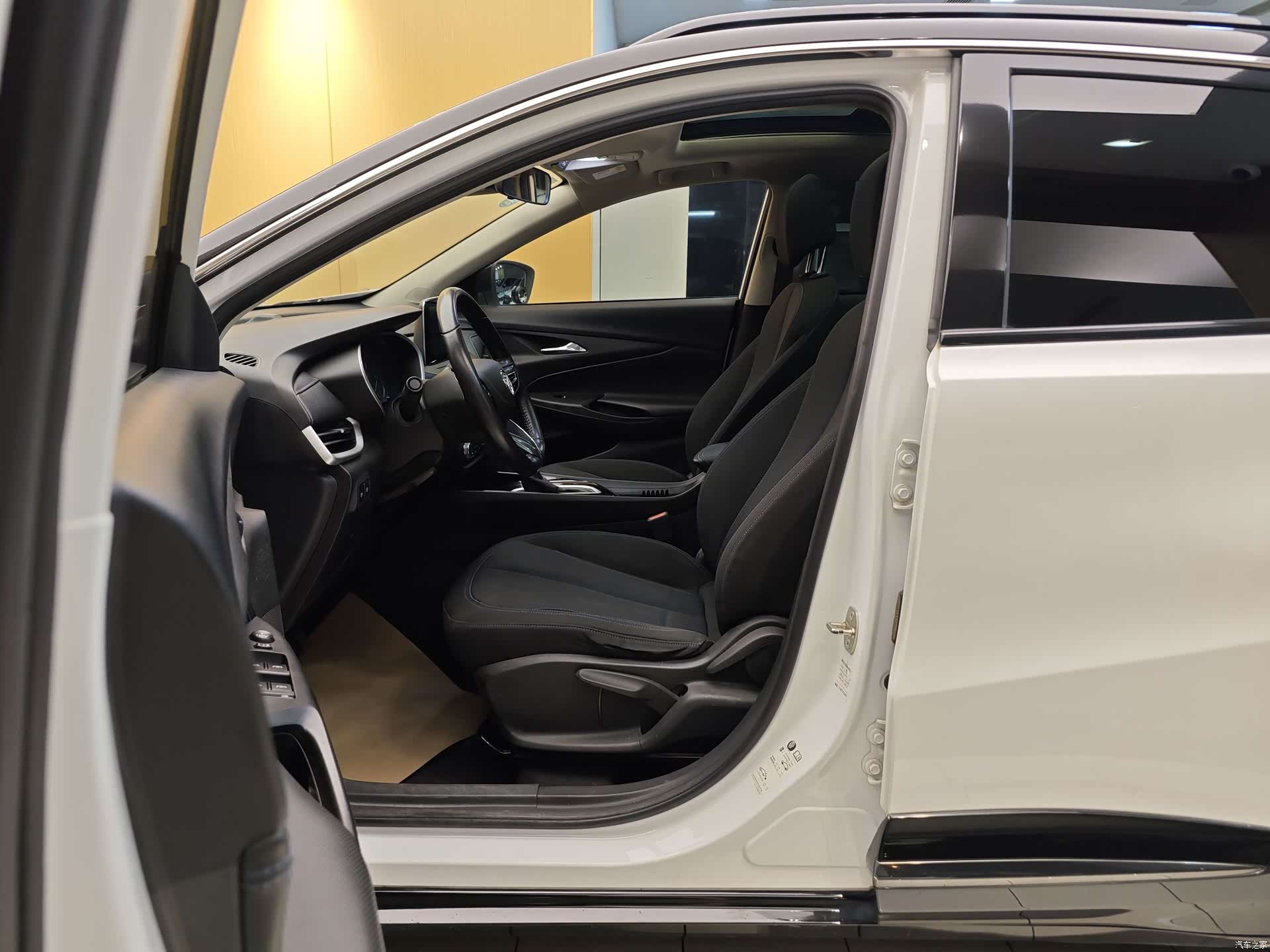 Buick Encore, 2020 13