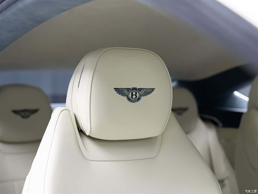 Bentley Continental GT, 2024 14