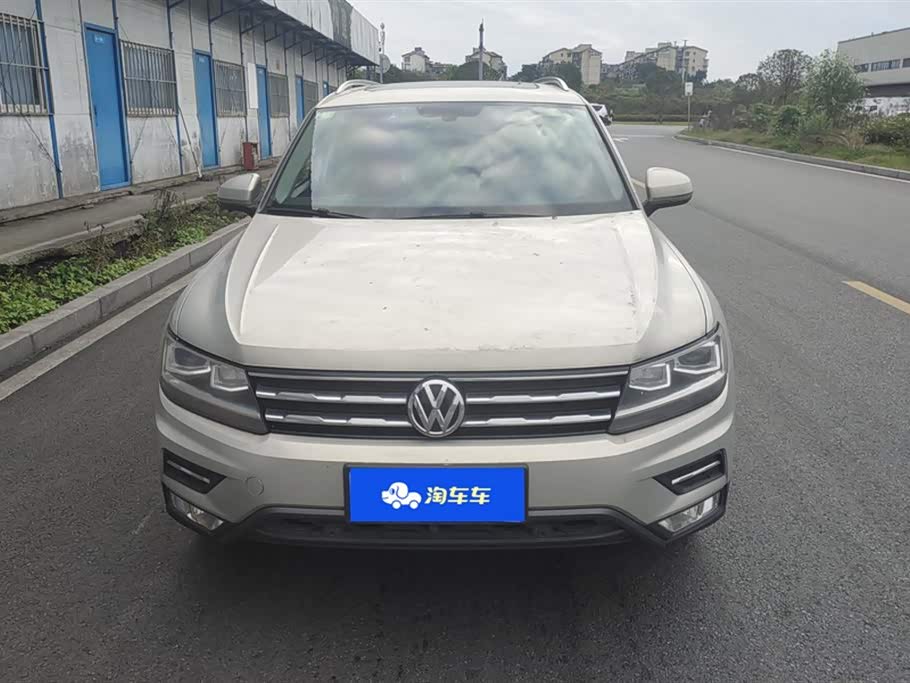 Volkswagen Tiguan L
