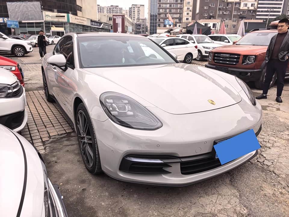 Porsche Panamera