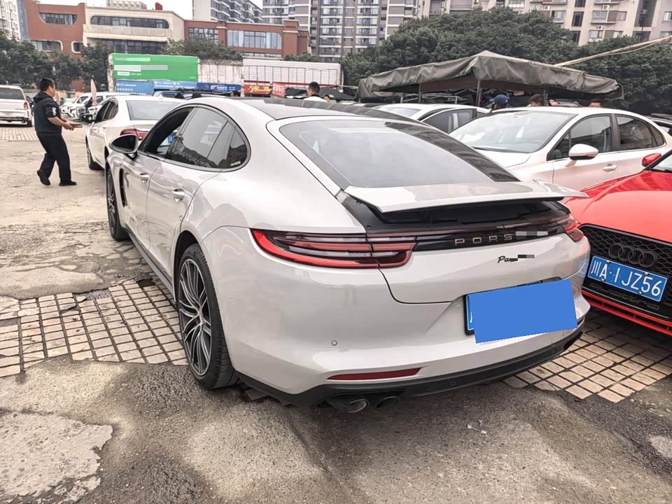 Porsche Panamera
