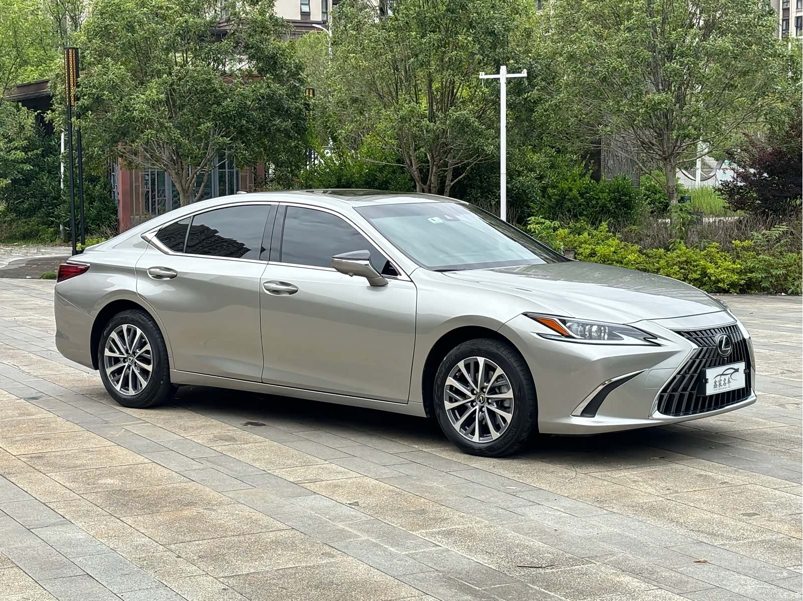 Lexus ES, 2023 3
