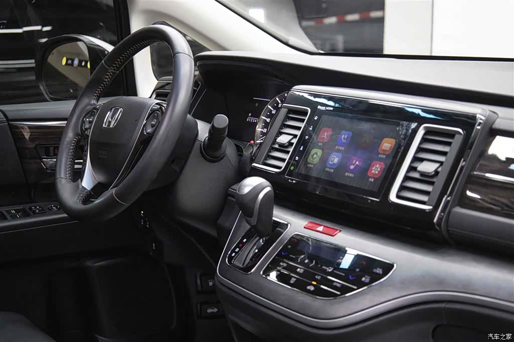 Honda Elysion, 2016 19