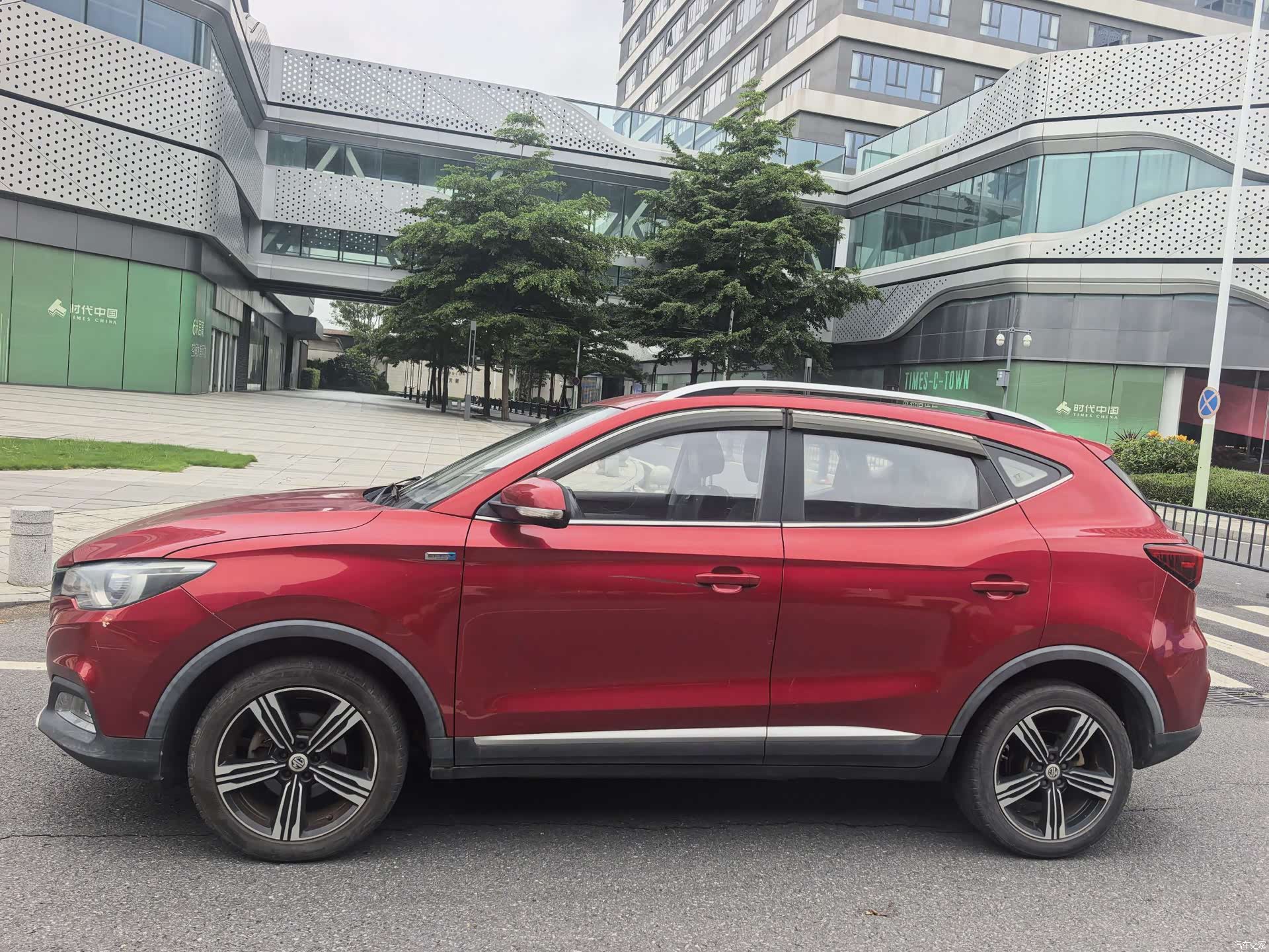 MG ZS, 2017 6