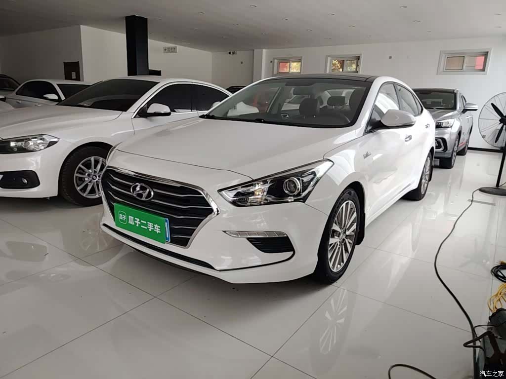 Hyundai GLS, 2017 1