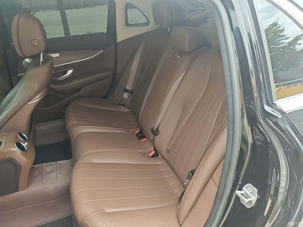 Mercedes-Benz E-Class, 2020 17