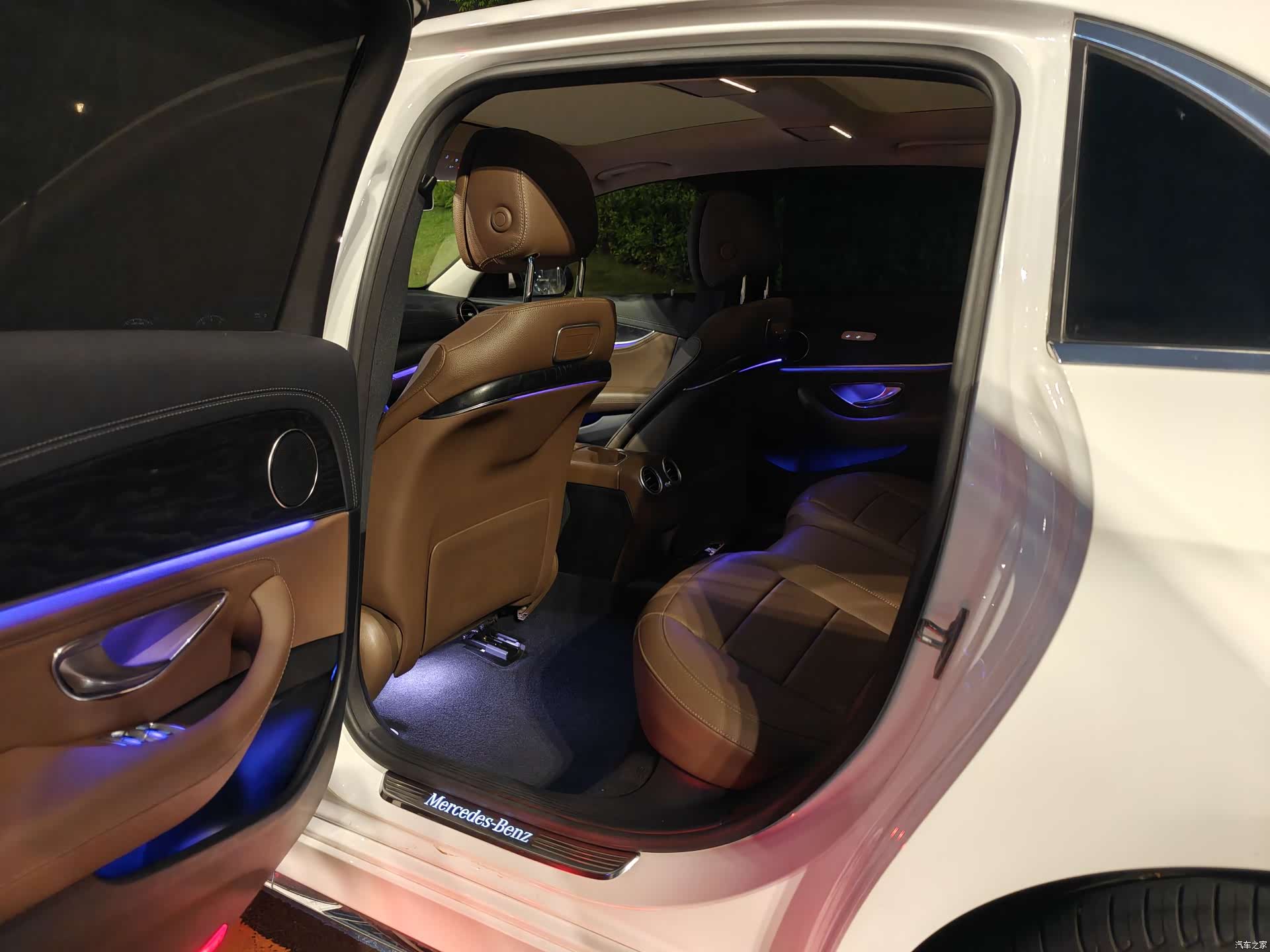 Mercedes-Benz E-Class, 2018 15