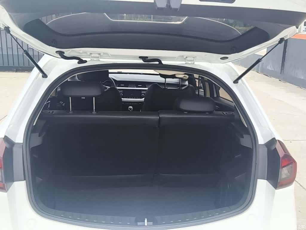 Geely X3, 2019 19