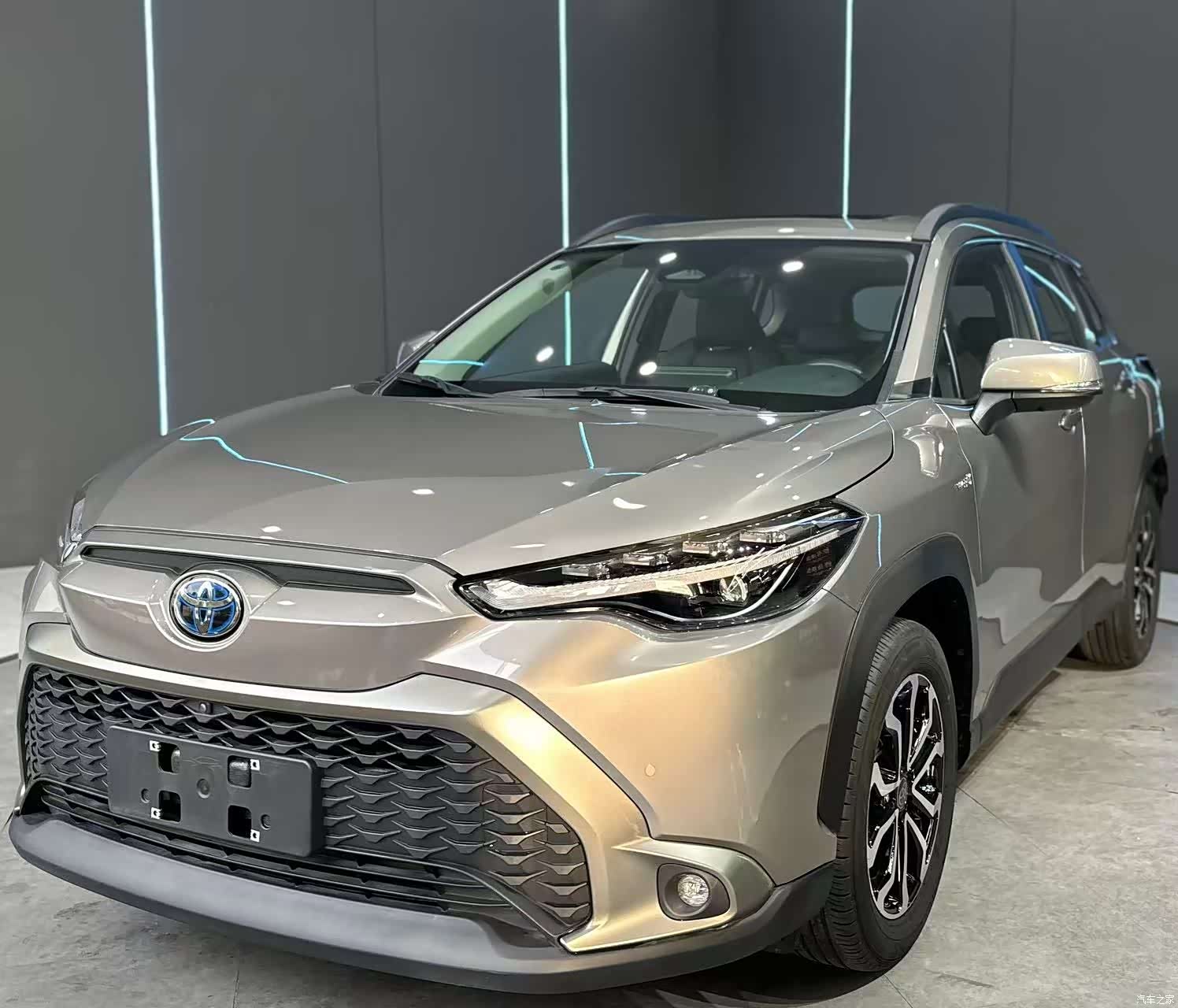 Toyota Frontlander, 2023 1