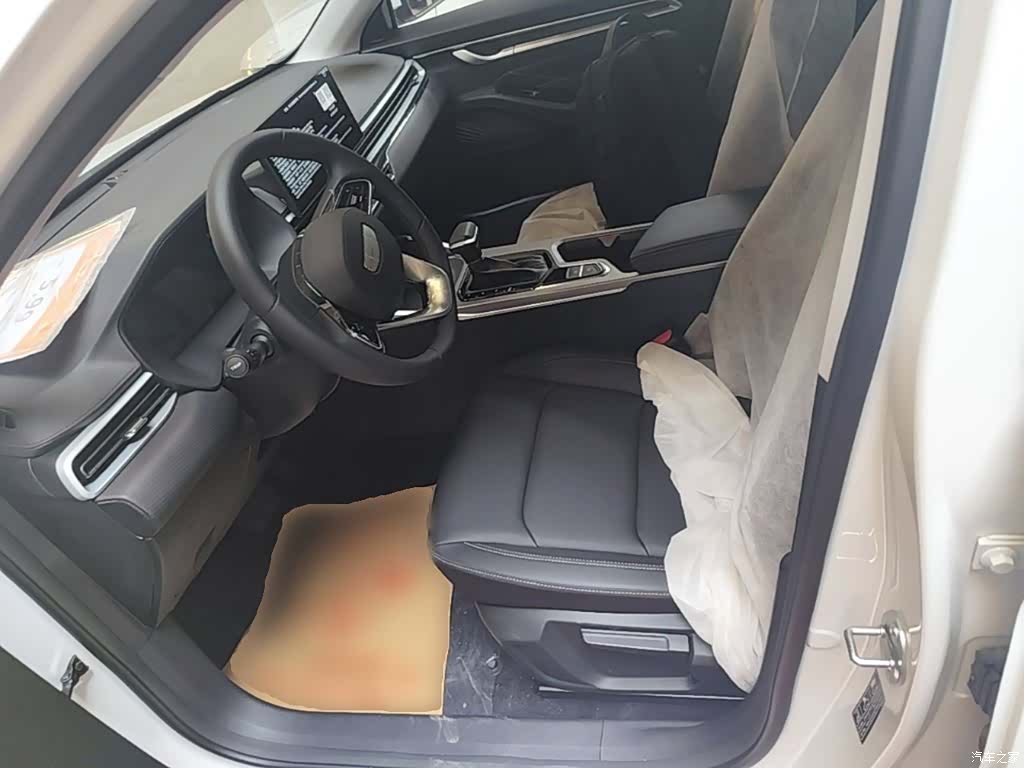 Geely Emgrand, 2026 15