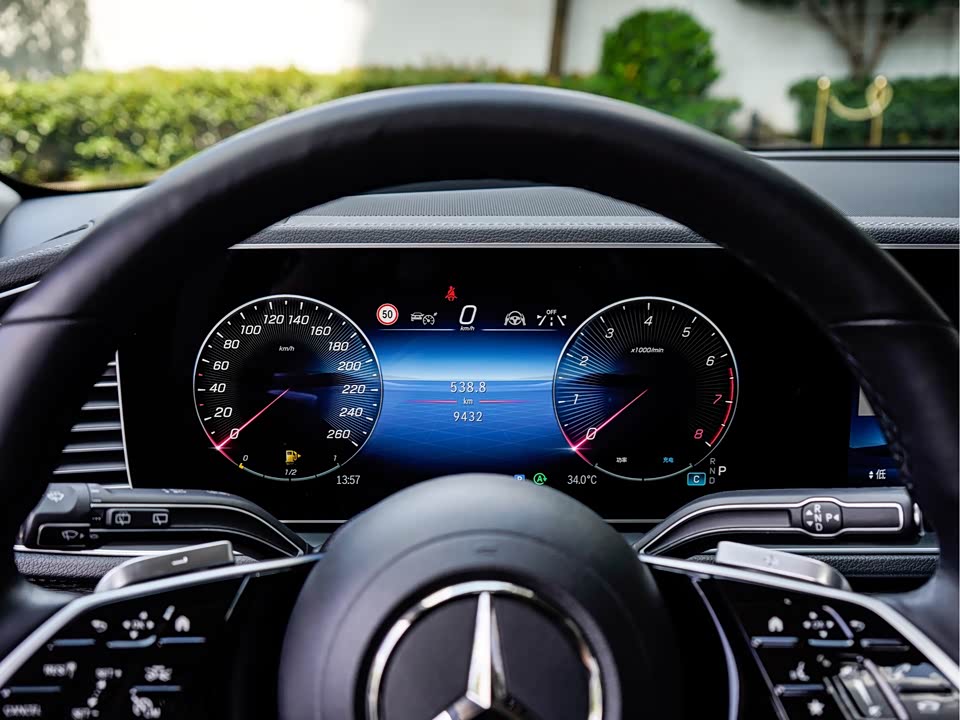 Mercedes-Benz GLE Mercedes-Benz GLE