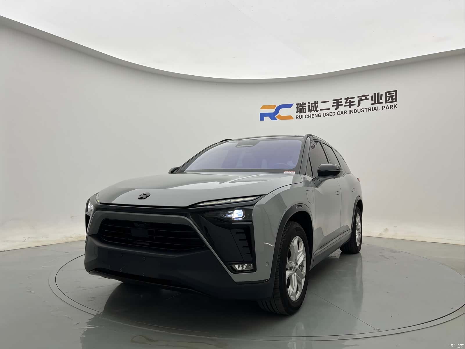 NIO ES8, 2021 1
