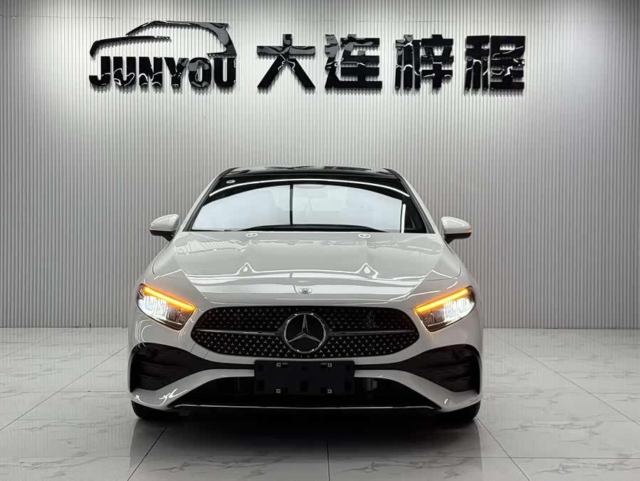 Mercedes-Benz A-Class 2026, фото 2