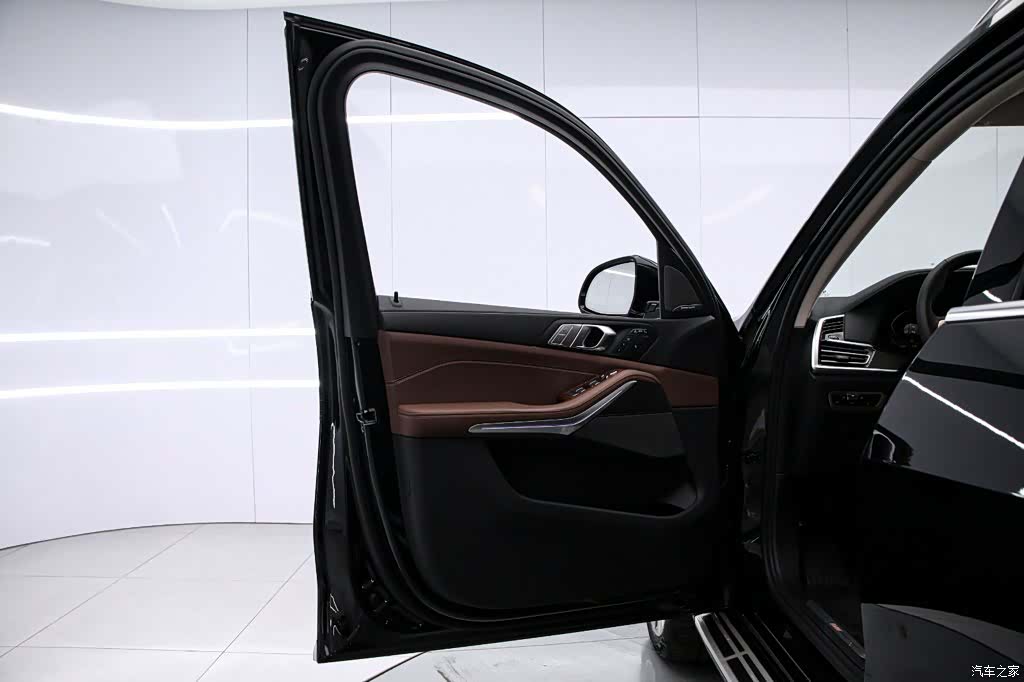 BMW X7, 2022 11