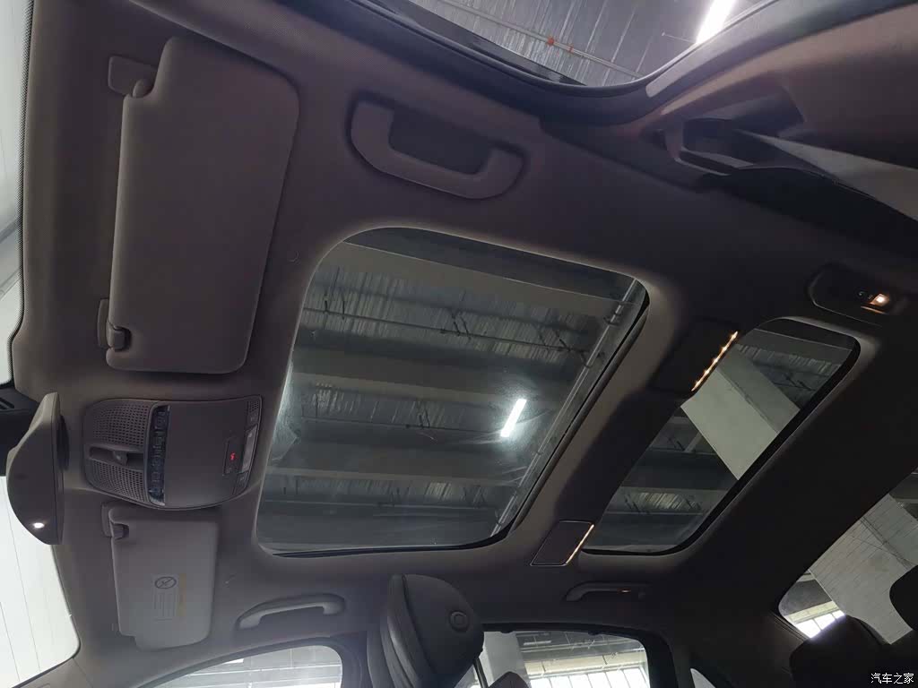 Mercedes-Benz E-Class, 2020 14