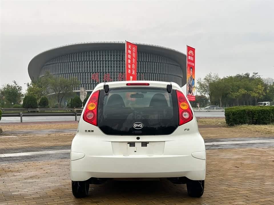 BYD F0