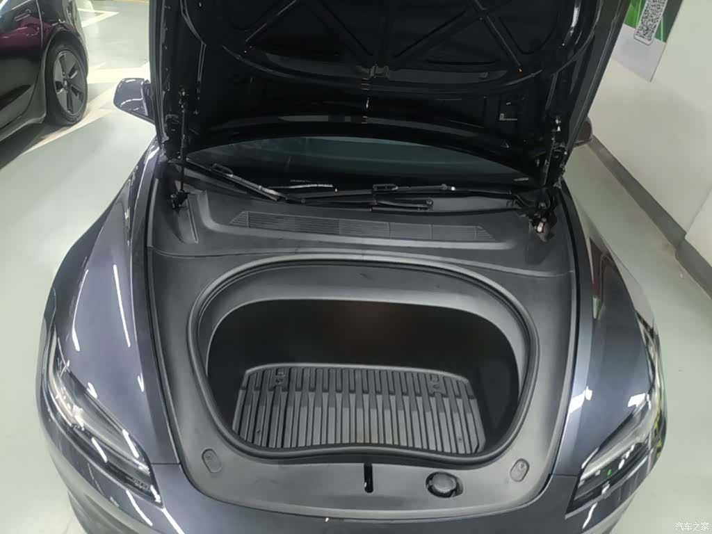 Tesla Model 3, 2024 20
