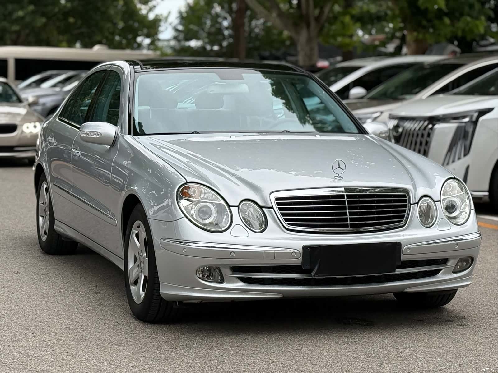 Mercedes-Benz E-Class, 2006 3