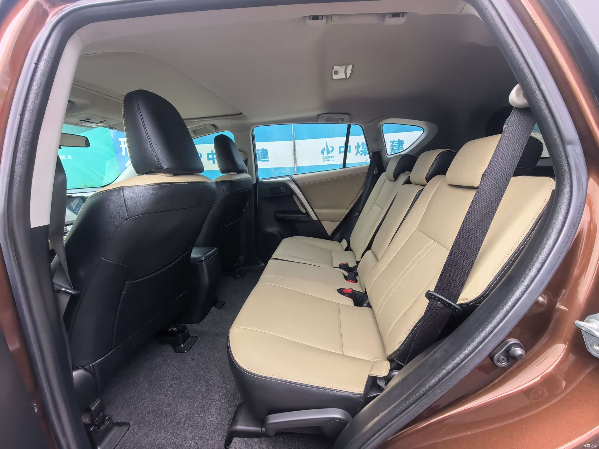 Toyota RAV4, 2016 6