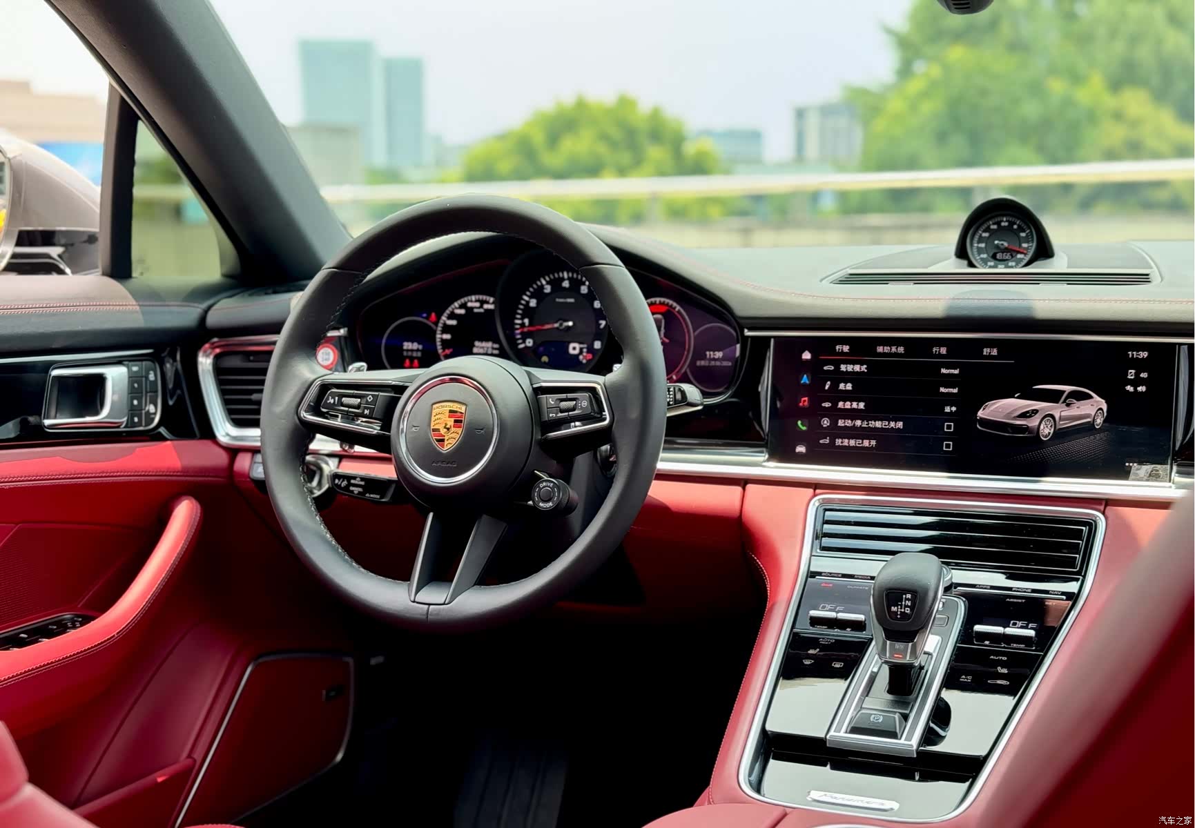 Porsche Panamera, 2022 10