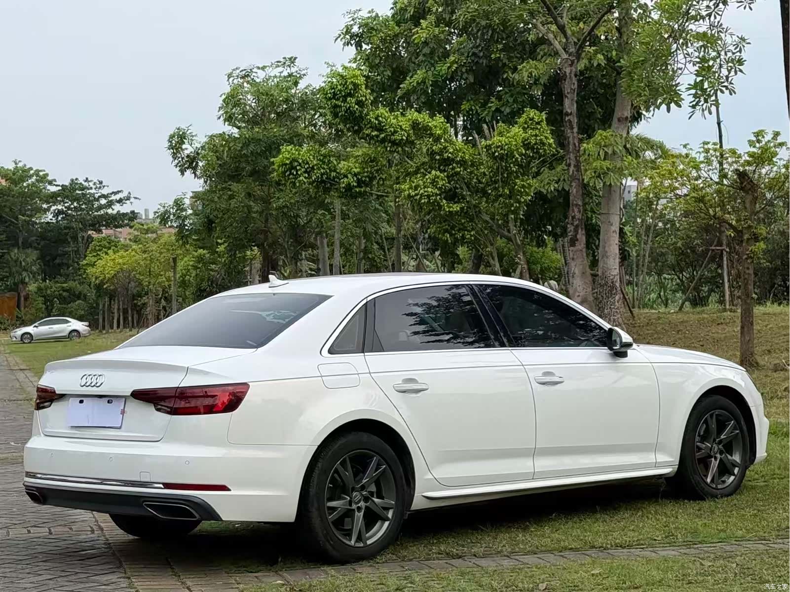 Audi A4L, 2019 15