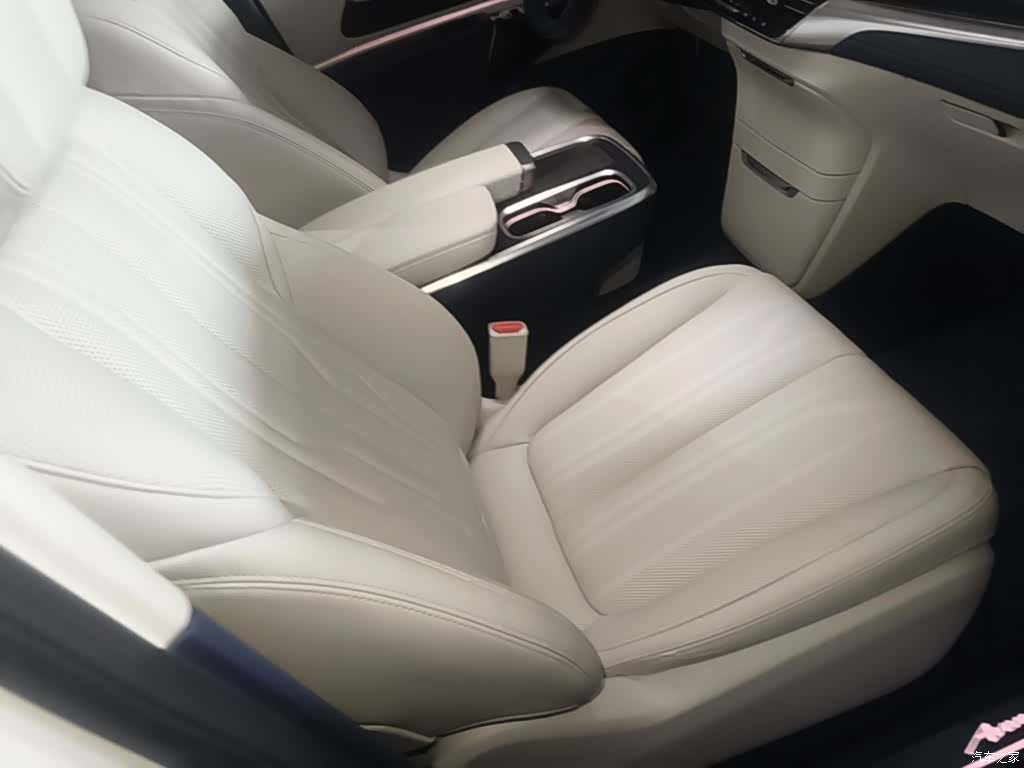 Buick Century, 2023 25