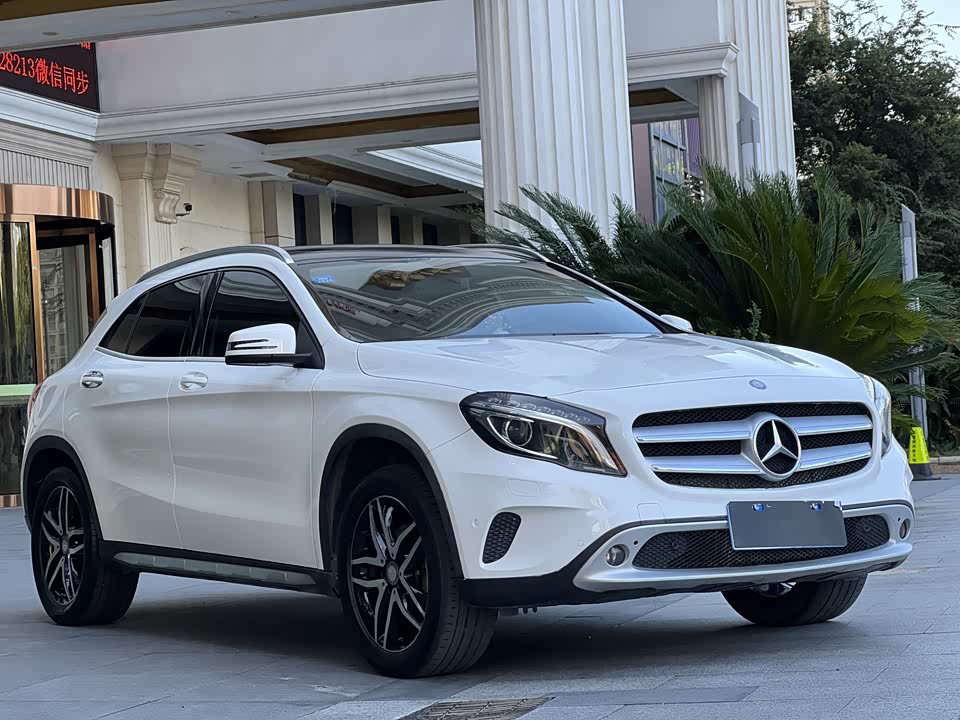 Mercedes-Benz GLA