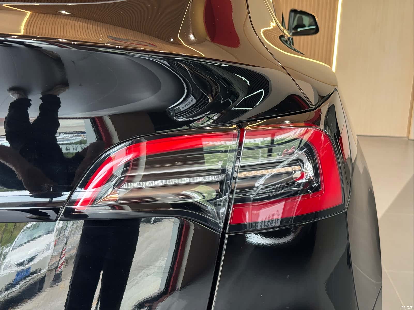 Tesla Model Y, 2023 13