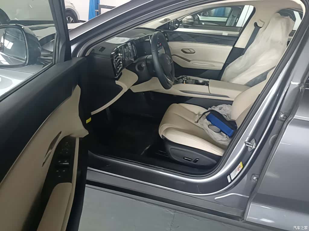 BYD Qin, 2025 16