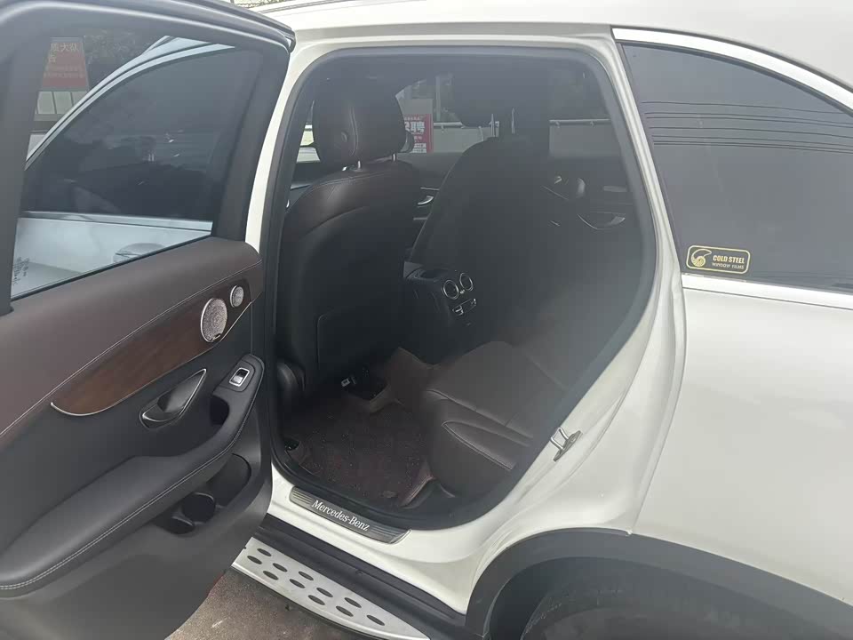 Mercedes-Benz GLC Mercedes-Benz GLC