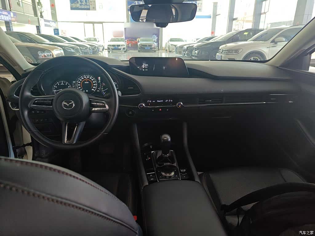 Mazda Mazda3, 2022 6