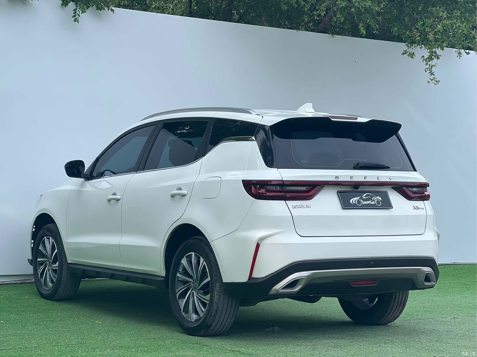 Geely X6, 2022 9