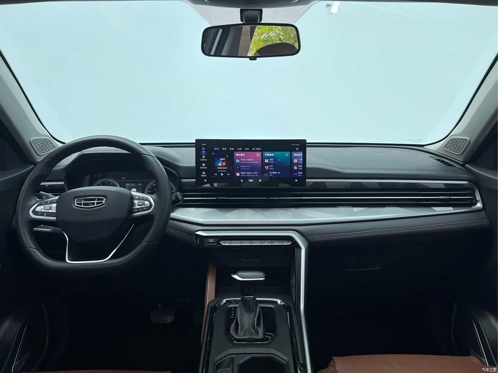 Geely X6, 2022 все фото