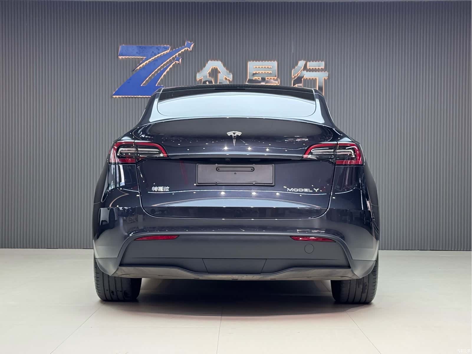 Tesla Model Y, 2024 4