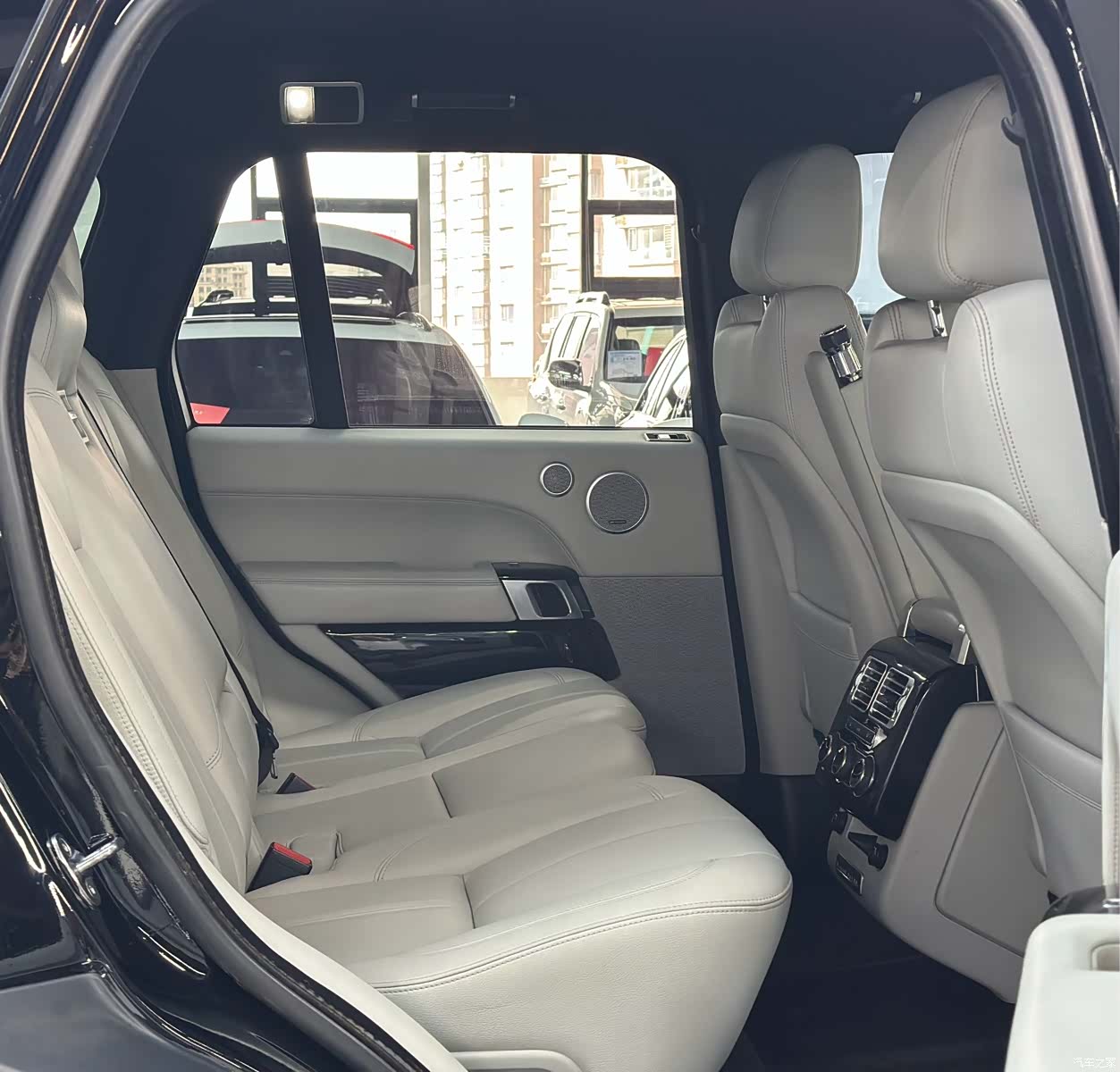 Land Rover Range Rover, 2014 8